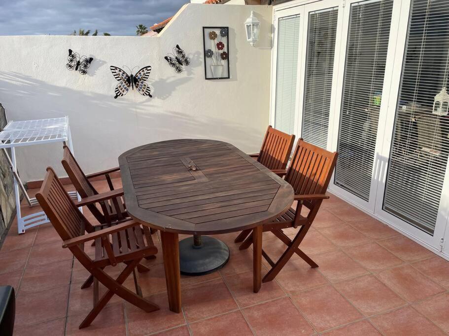 Palm Villa 1 Bed Apartment Overlooking Golf Course San Miguel de Abona Exterior photo